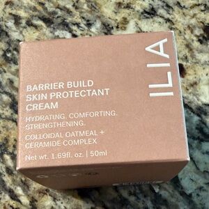 ILIA Barrier Build Skin Protectant Cream - Soft Brown